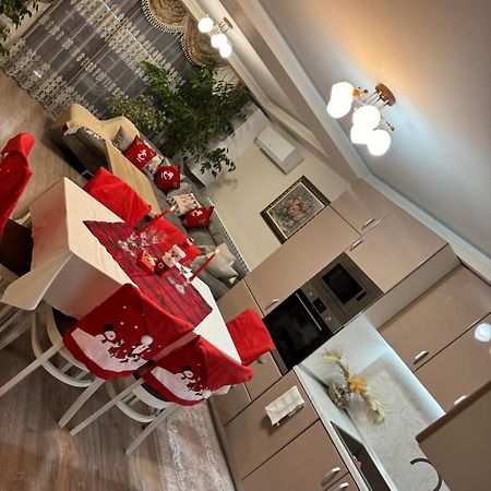 Guest House Tatiana /Къща За Гости Татяна Petritj Exteriör bild