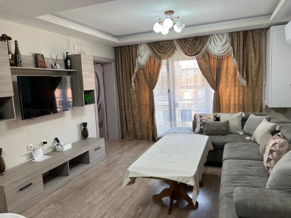 Guest House Tatiana /Къща За Гости Татяна Petritj Exteriör bild