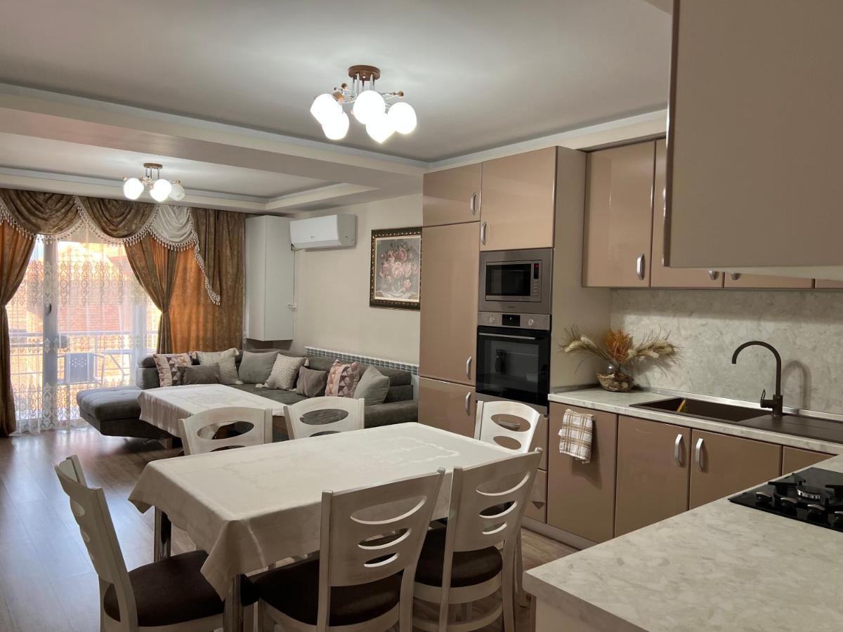 Guest House Tatiana /Къща За Гости Татяна Petritj Exteriör bild